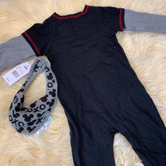 Baby Disney XO Mickey Romper w/ Bib NWT Long Sleeve Disney Outfit NEW 18 Months - Picture 4 of 8